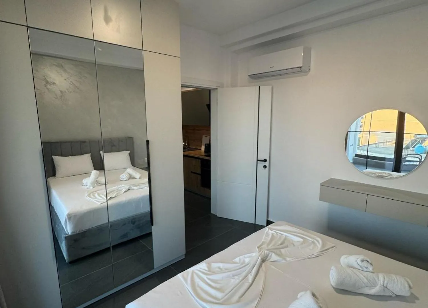 Alpha Blue Apartments Ksamil