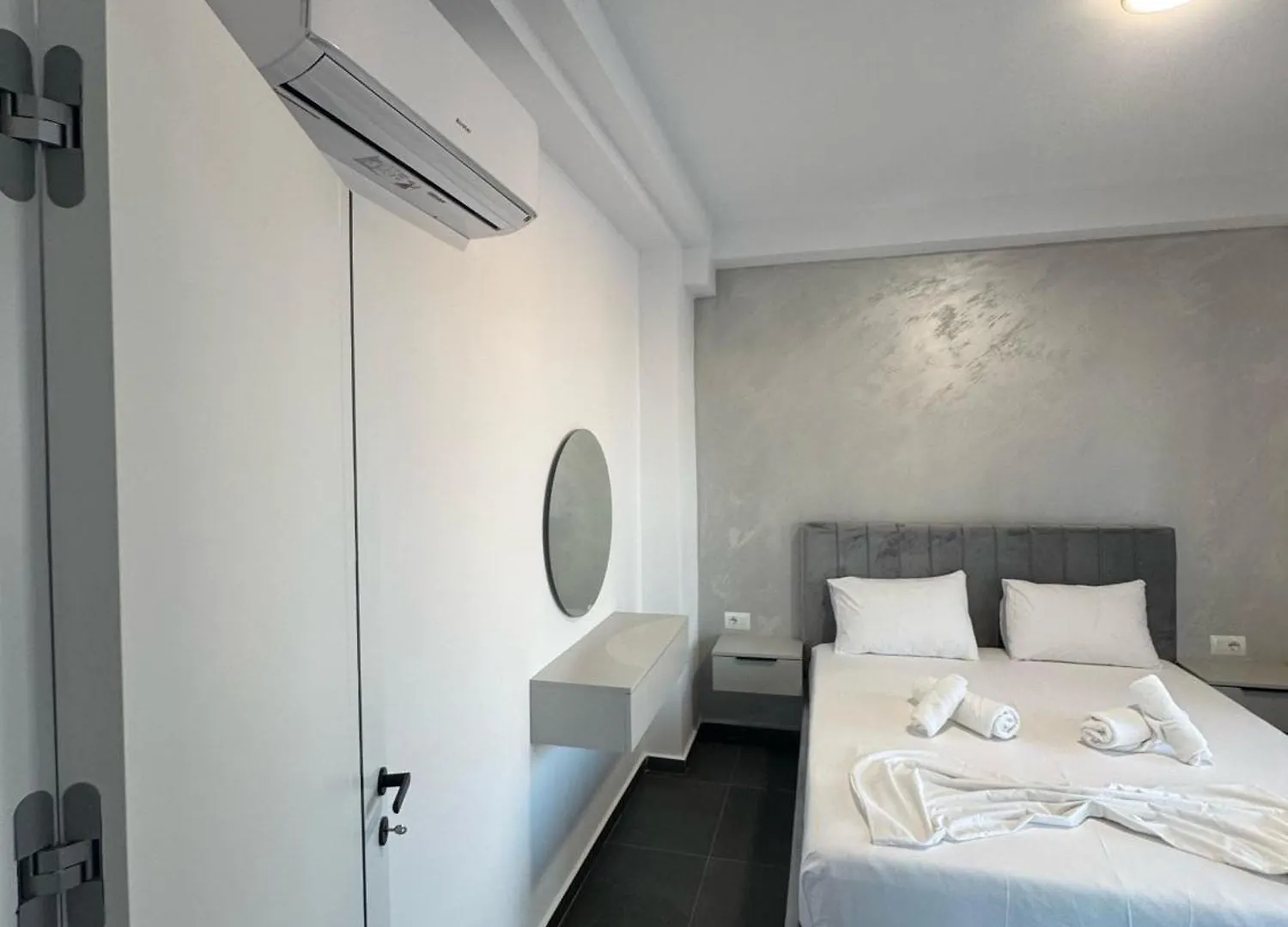 Alpha Blue Apartments Ksamil